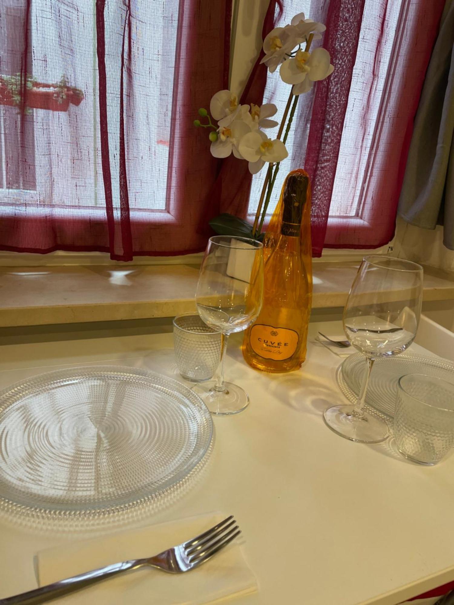 Appartement Luxury 1 Al Duomo Di Parme Extérieur photo